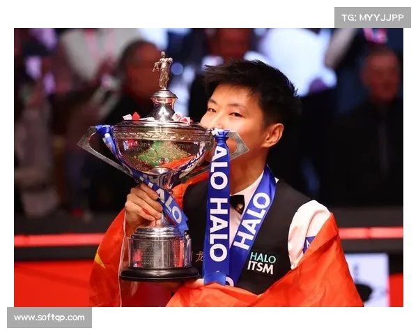 赵心童首轮表现强势晋级 主场球迷热烈欢迎为她加油助威